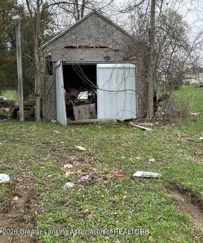 3080 W Needmore Highway, Charlotte, MI 48813