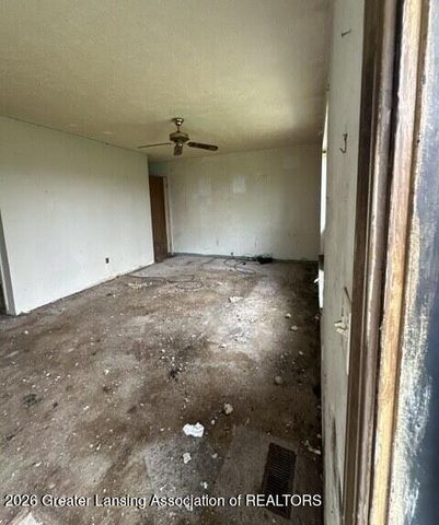 3080 W Needmore Highway, Charlotte, MI 48813