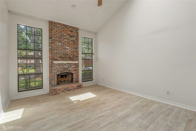 106 Fountain View, Shreveport, LA 71118
