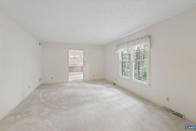 1211 LANETOWN RD, Crozet, VA 22932