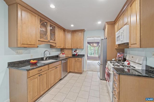 1211 LANETOWN RD, Crozet, VA 22932