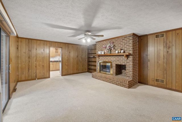 1211 LANETOWN RD, Crozet, VA 22932