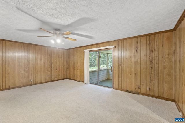 1211 LANETOWN RD, Crozet, VA 22932