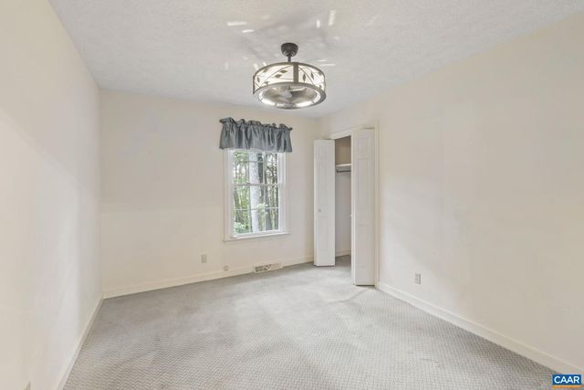 1211 LANETOWN RD, Crozet, VA 22932