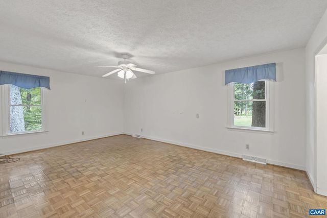 1211 LANETOWN RD, Crozet, VA 22932