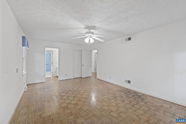 1211 LANETOWN RD, Crozet, VA 22932