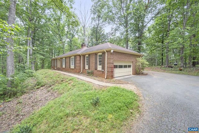 1211 LANETOWN RD, Crozet, VA 22932