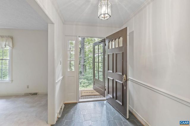 1211 LANETOWN RD, Crozet, VA 22932