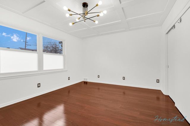 4630 W Anthony DRIVE, Greenfield, WI 53219