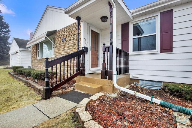 4630 W Anthony DRIVE, Greenfield, WI 53219