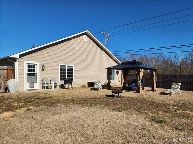 202 MacIntosh Lane, Poplar Bluff, MO 63901