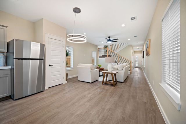 2526 Peabody, Dallas, TX 75215