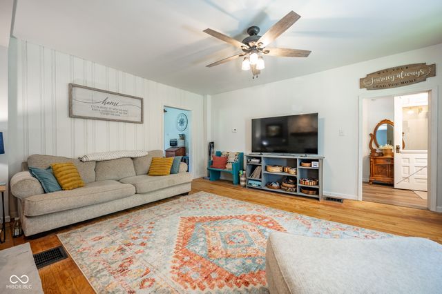 8108 S County Road 450 W, Reelsville, IN 46171