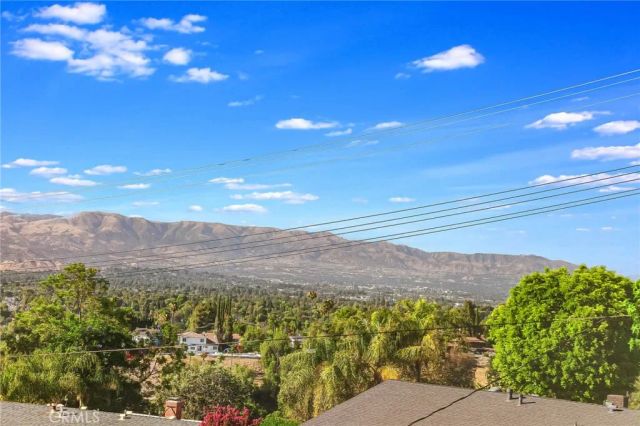 4709 Dunman Avenue, Woodland Hills, CA 91364