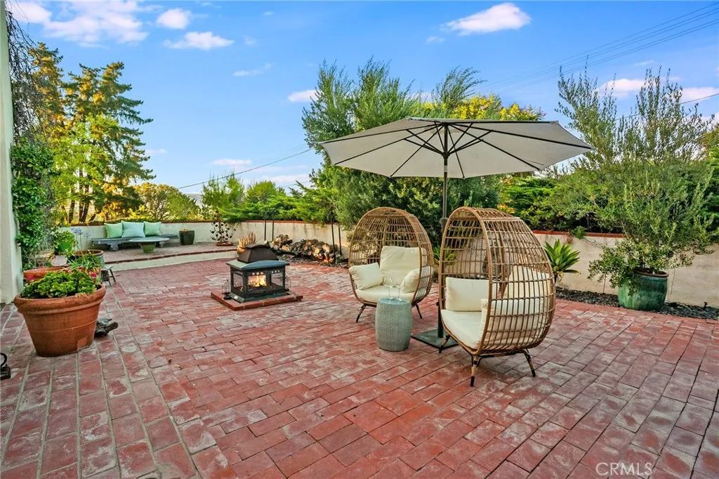 4709 Dunman Avenue, Woodland Hills, CA 91364