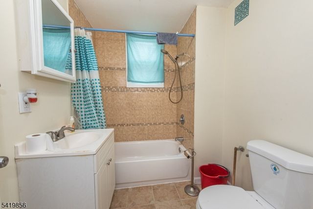 303 S 11Th St, Newark City, NJ 07103