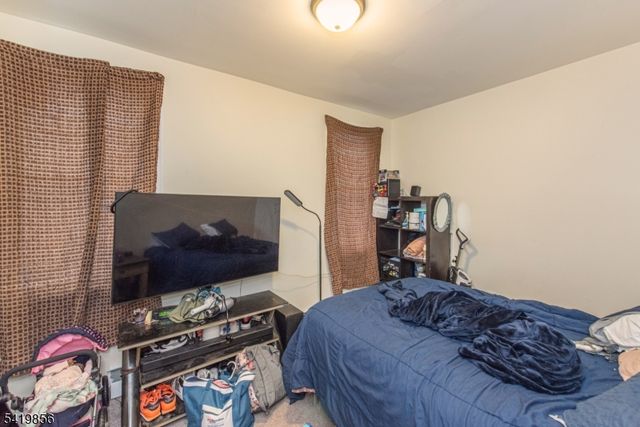 303 S 11Th St, Newark City, NJ 07103