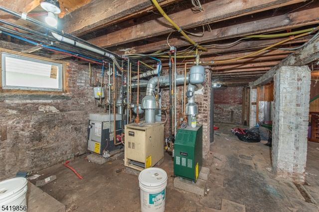 303 S 11Th St, Newark City, NJ 07103