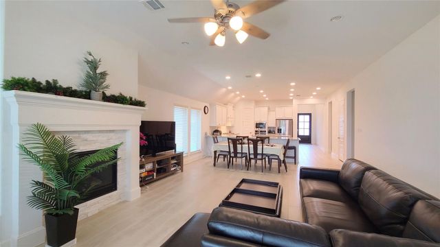 14451 Cobalt Bend Trail, Cypress, TX 77429