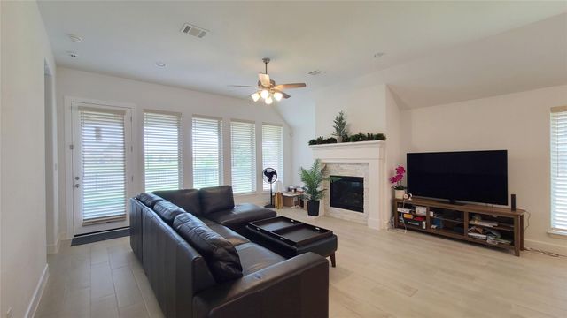 14451 Cobalt Bend Trail, Cypress, TX 77429
