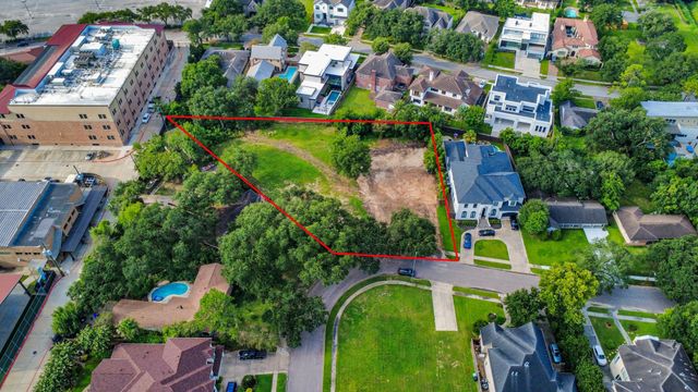 5023 Grape Street, Houston, TX 77096