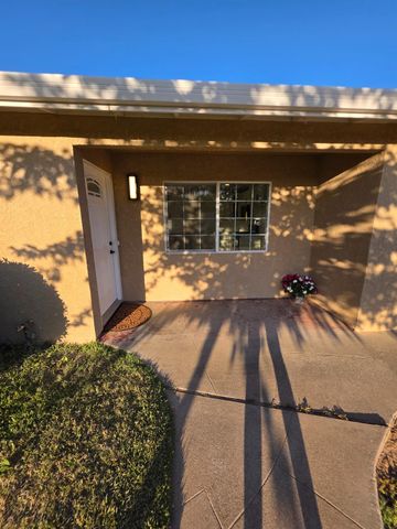 10042 Freesia Ave, Stockton, CA 95212