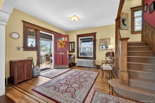 114 Roosevelt Street, Garden City, NY 11530