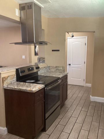 3245 Wemberley Dr, Sacramento, CA 95864