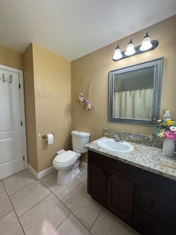 3245 Wemberley Dr, Sacramento, CA 95864