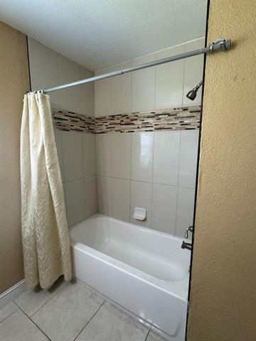 3245 Wemberley Dr, Sacramento, CA 95864