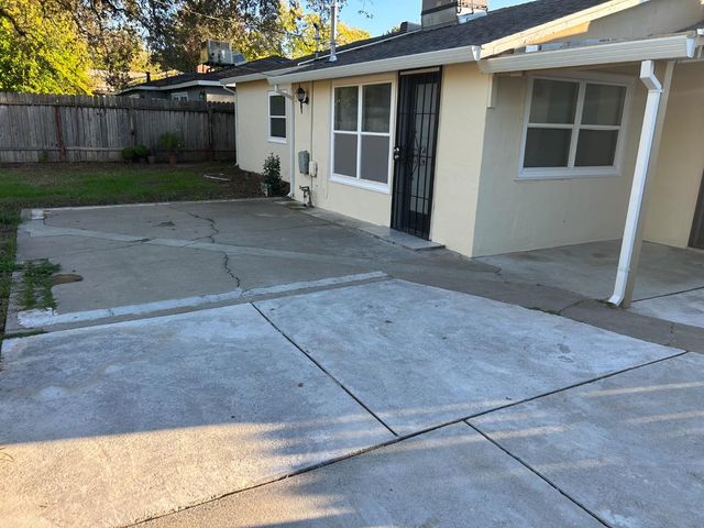 3245 Wemberley Dr, Sacramento, CA 95864