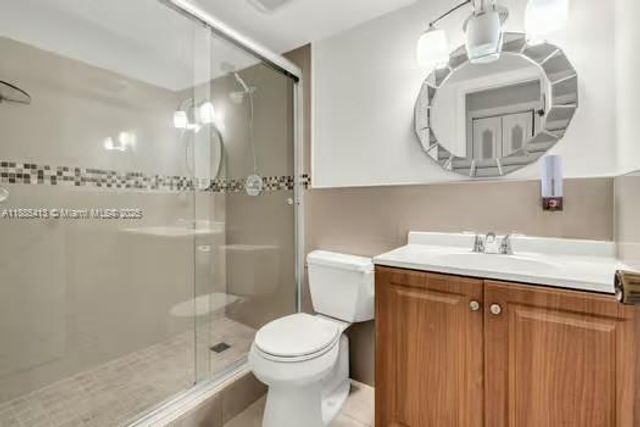 15430 SW 82nd Ln 625, Miami, FL 33193
