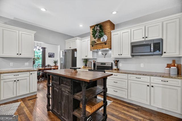 428 Willie Hodnett Road, Lagrange, GA 30240