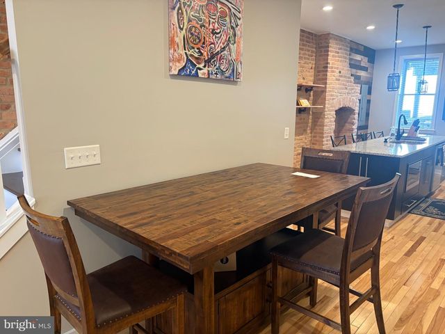 17 N EAST AVE, Baltimore, MD 21224