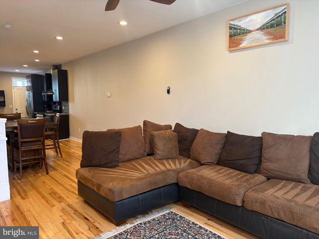 17 N EAST AVE, Baltimore, MD 21224
