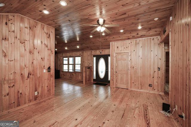 303 Pine Lane, Mineral Bluff, GA 30559