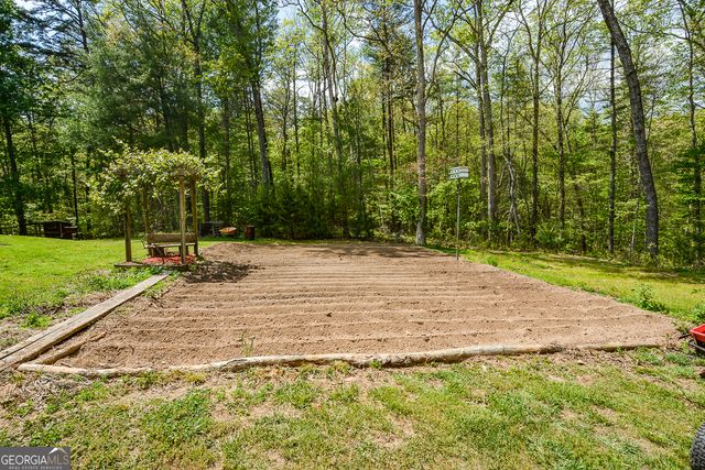 303 Pine Lane, Mineral Bluff, GA 30559