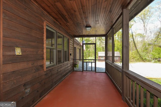 303 Pine Lane, Mineral Bluff, GA 30559