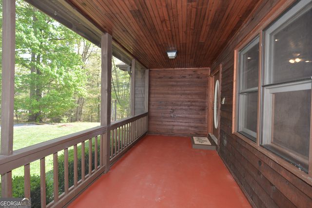 303 Pine Lane, Mineral Bluff, GA 30559