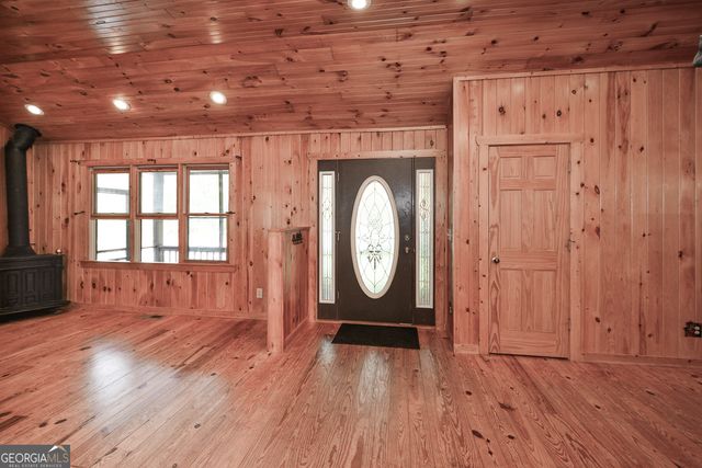 303 Pine Lane, Mineral Bluff, GA 30559
