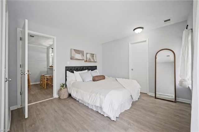129 S 6th ST, Suffolk, VA 23434