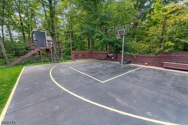 157 Mountain Cir, West Milford Twp., NJ 07480