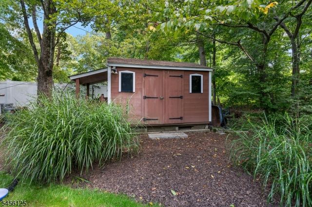 157 Mountain Cir, West Milford Twp., NJ 07480