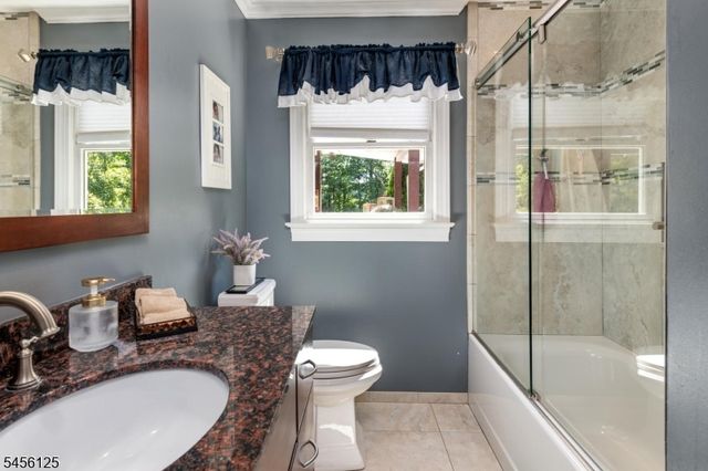 157 Mountain Cir, West Milford Twp., NJ 07480