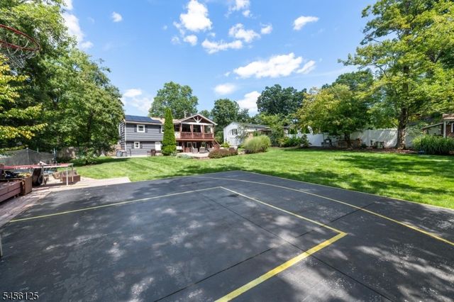 157 Mountain Cir, West Milford Twp., NJ 07480