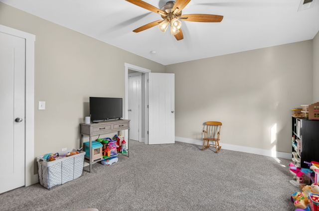 813 5th Ave, E, Springfield, TN 37172