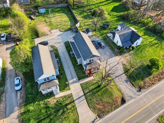 813 5th Ave, E, Springfield, TN 37172