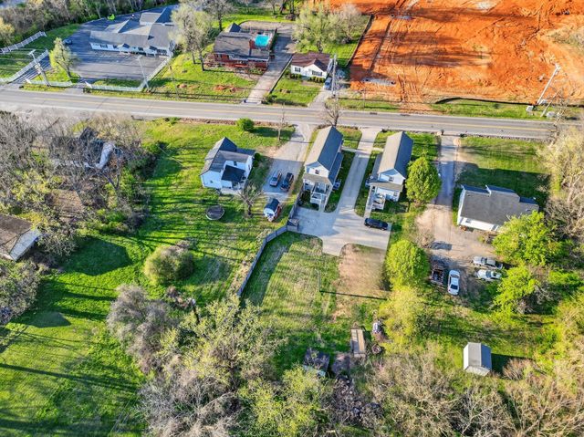 813 5th Ave, E, Springfield, TN 37172