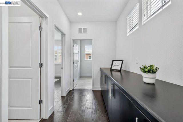 3957 Scottfield St, Dublin, CA 94568