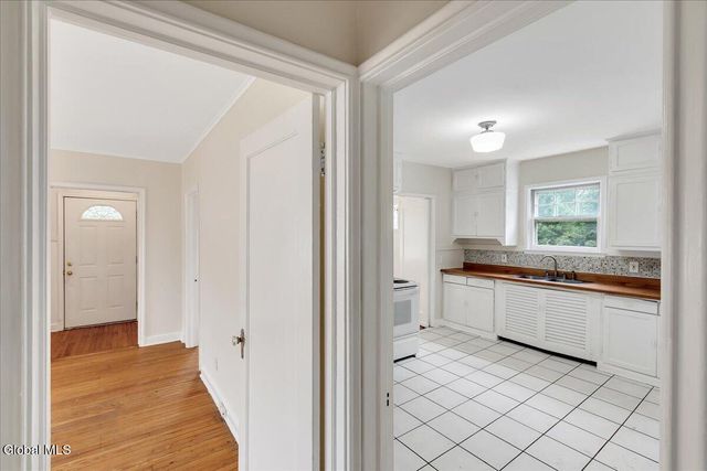 140 Everett Road, Colonie, NY 12205